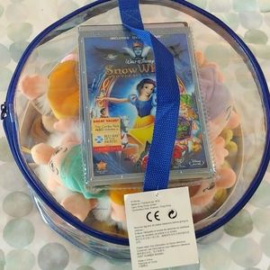 Walt Disney's Snow White and the Seven Dwarves diamond limited edition gift set